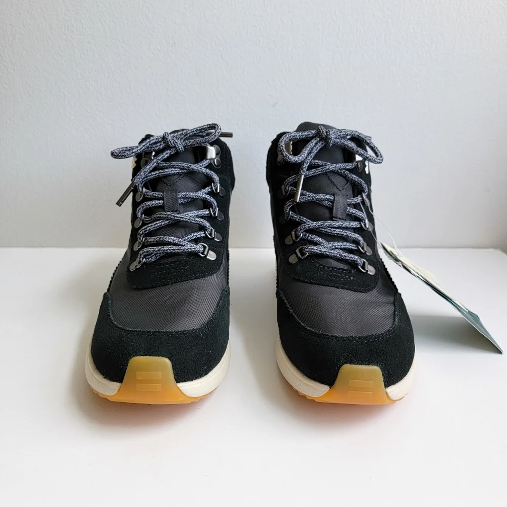 New TOMS Waterproof Cascada Boot Sneakers